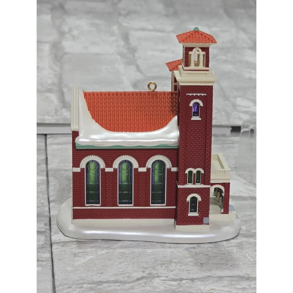 Hallmark Keepsake Ornament Candlelight Service Old Brick Church‎ 2009 #12 Magic